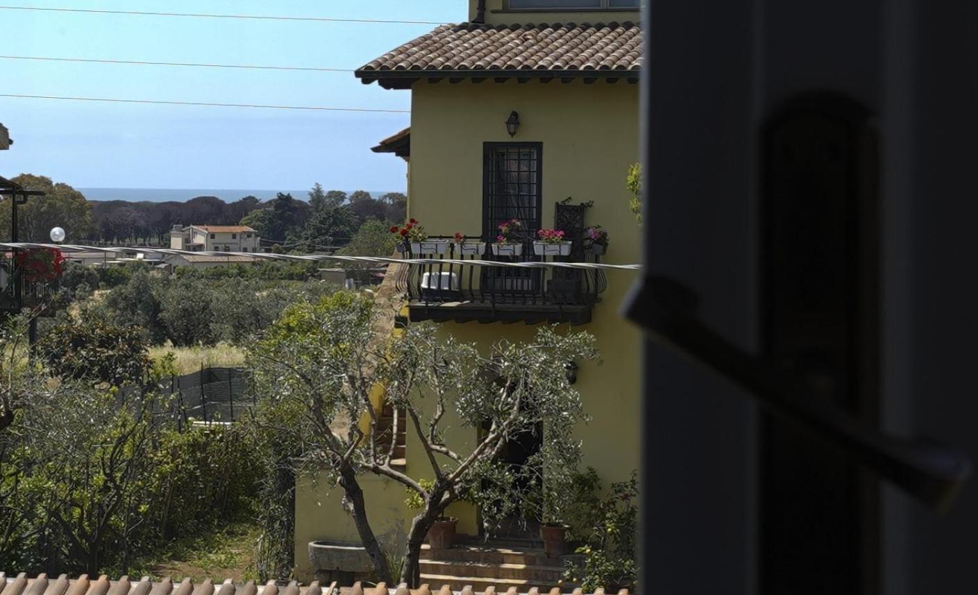 Da Piero E Gina Hotel Palidoro Buitenkant foto